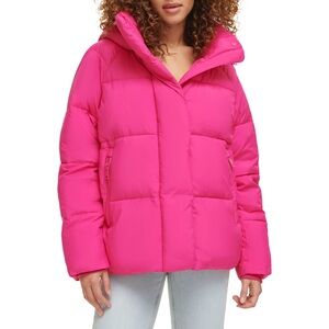 NWT Levi’s‎ Hot Pink Selma Hooded Puffer Jacket – XS